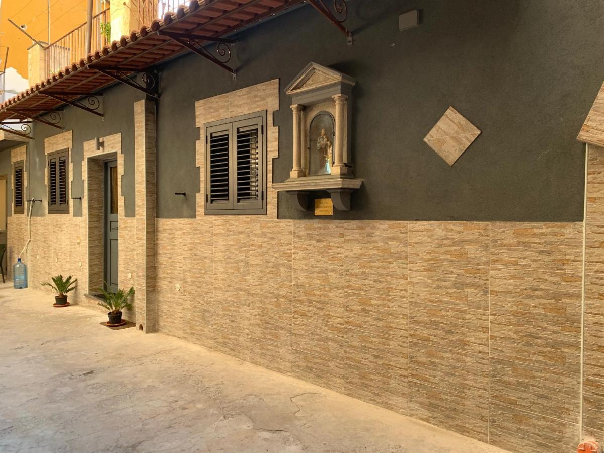 Casa Vacanza Kristal Catania Exterior photo
